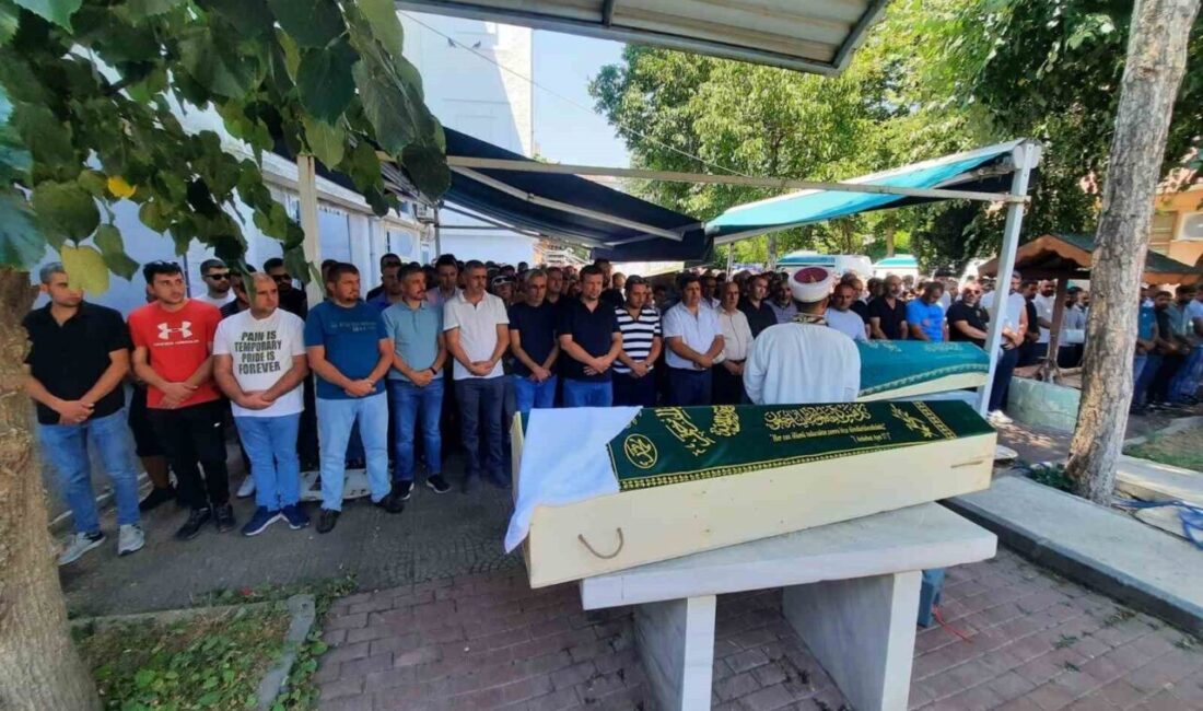 Tekirdağ’ın Ergene ilçesinde otomobil ile süt kamyonunun çarpıştığı kazada yaşamını