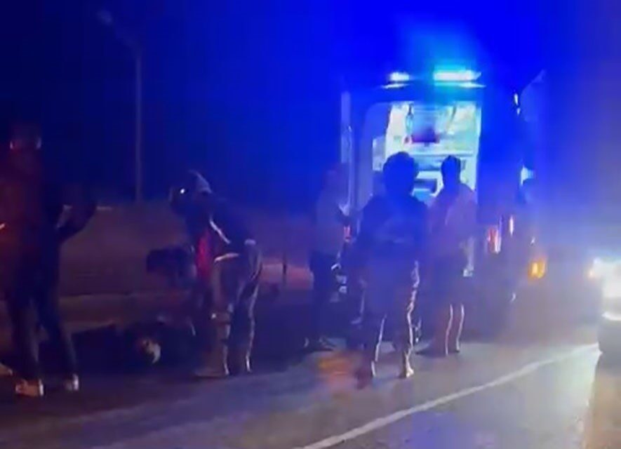 Süleymanpaşa ilçesinde hafif ticari araç ile motosikletin çarpışması sonucu meydana