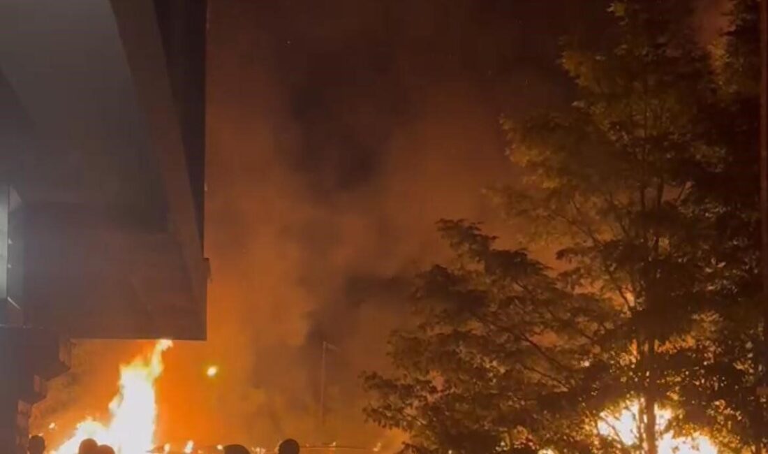 Tekirdağ’da metruk binada çıkan yangın itfaiye ekiplerinin müdahalesi sonrası söndürüldü.