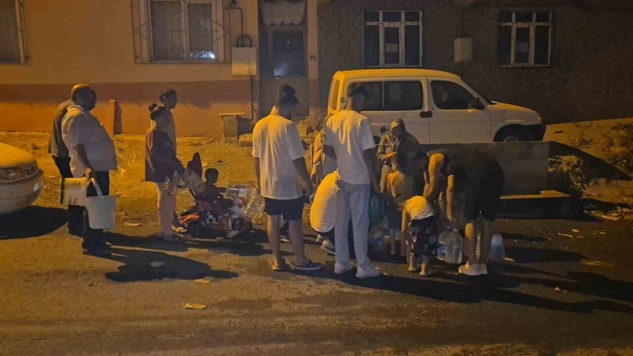 Tekirdağ’ın Süleymanpaşa ve Marmaraereğlisi ilçelerinde günlerdir süren su kesintileri vatandaşları