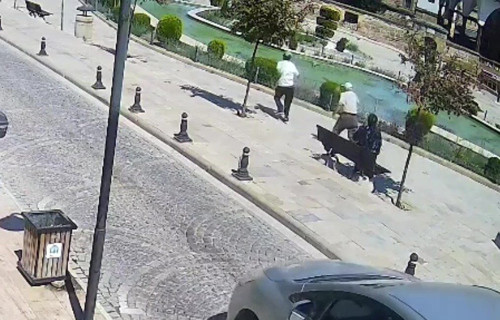 Amasya’nın Merzifon ilçesinde yaşlı kadın, kendilerini polis olarak tanıtan telefon