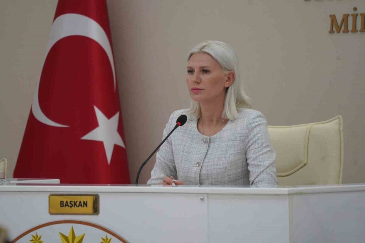 Bilecik Belediyesi Temmuz ayı meclis toplantısı, Belediye Başkanı Melek Mızrak