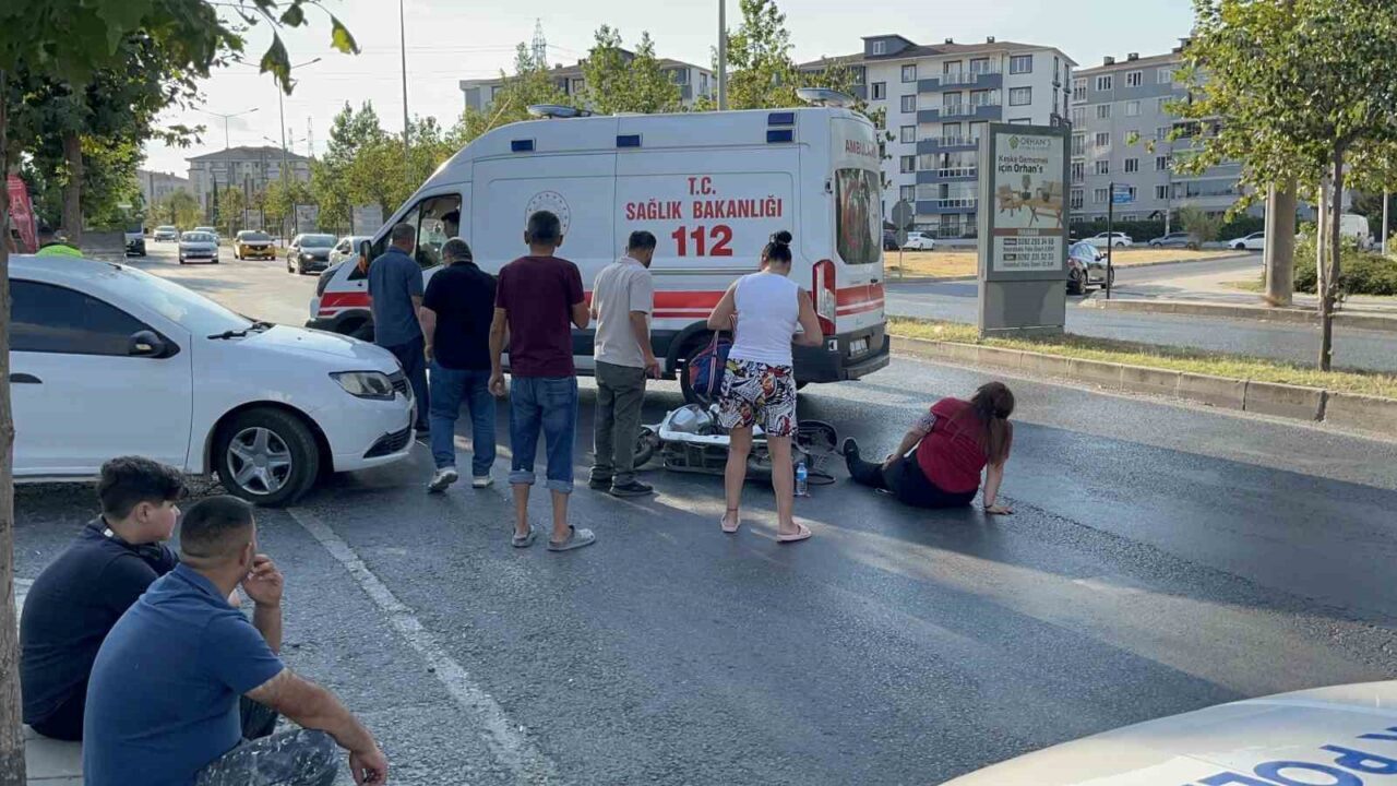 Tekirdağ’ın Çorlu ilçesinde ters yönde seyrettiği iddia edilen elektrikli bisikletin