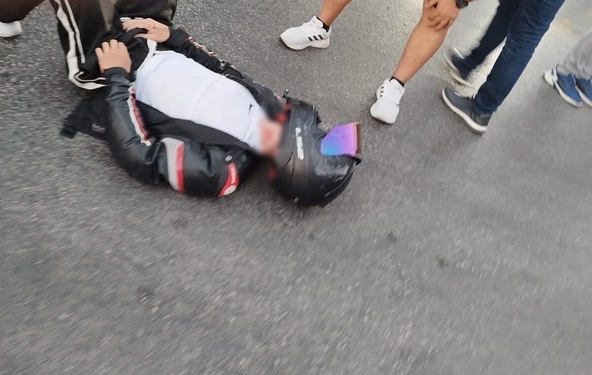 Aydın’ın Efeler ilçesinde ters yönden dönüş yapmak isteyen ticari araç