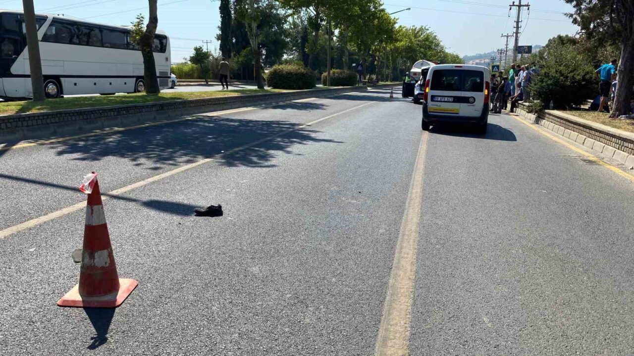 Aydın’ın Efeler ilçesinde 16 yaşındaki çocuğa ticari araç çarptı. Ağır