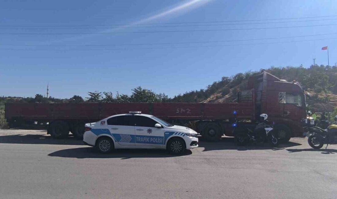 Kırıkkale’de tırın çarptığı yaşlı adam hayatını kaybetti. Kaza, Menderes Caddesi
