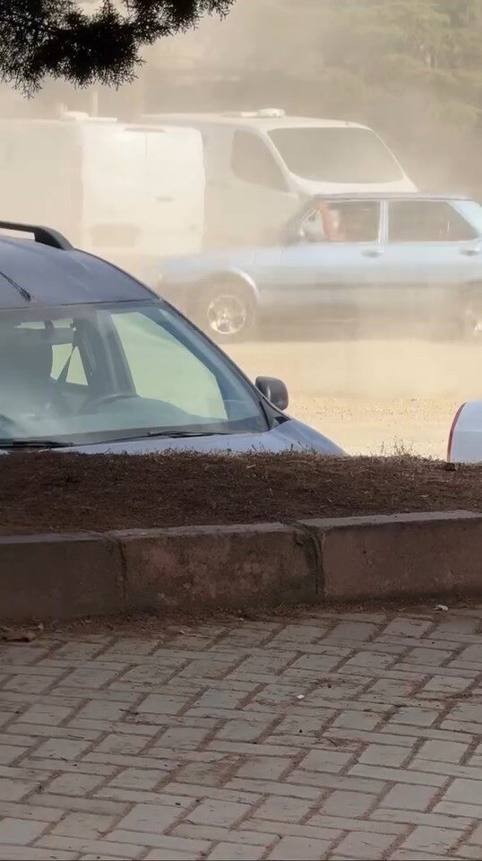 Elazığ’da bir sürücü Tofaş marka aracıyla drift yaptı. O anlar