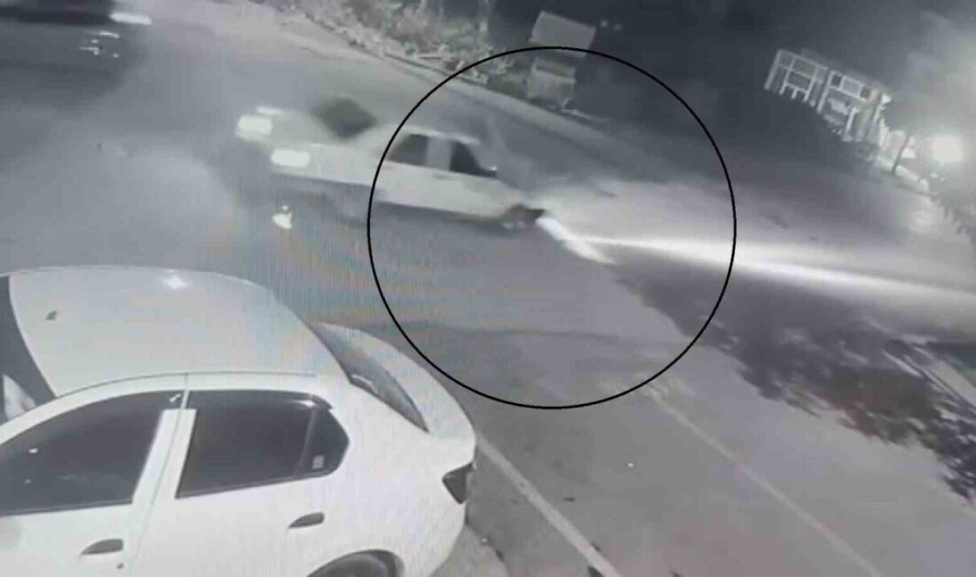 Hatay’da yolun karşısına geçmek isteyen şahsa otomobilin çarptığı anlar güvenlik