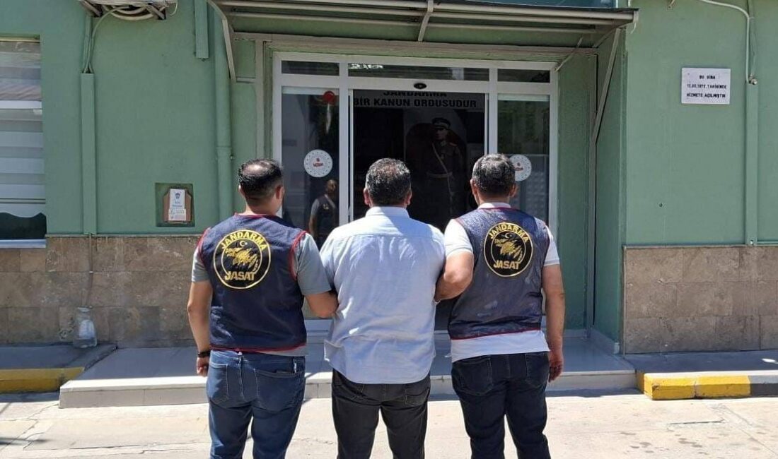 Tokat’ın Niksar ilçesinde 25 yıl kesinleşmiş hapis cezası bulunan firari