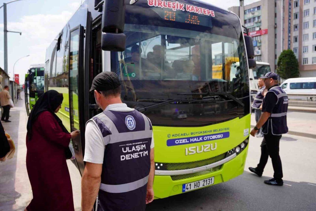 Büyükşehir Belediyesi ekipleri, toplu taşıma araçlarındaki klima sistemlerini rutin olarak