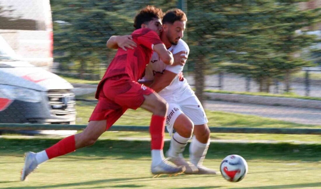 Sezon hazırlıklarını Erzurum Palandöken Yüksek İrtifa Kamp Merkezi’nde devam eden
