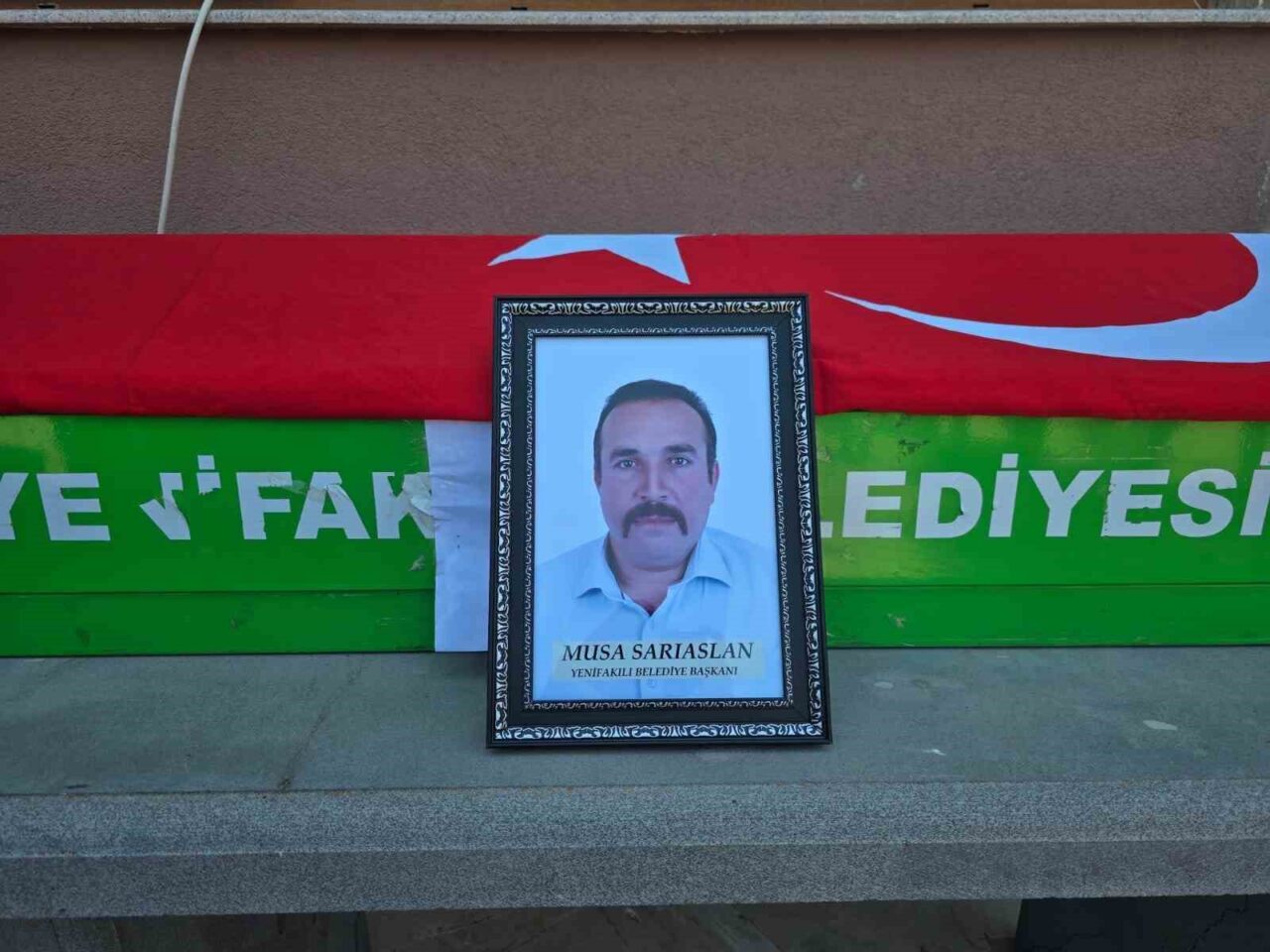 Önceki gün meydana gelen trafik kazasında hayatını kaybeden Yenifakılı Belediye