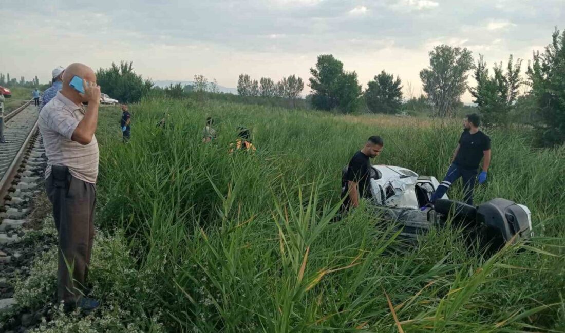 Konya’nın Akşehir ilçesinde Fransa’dan memleketine tatile gelen gurbetçi vatandaş, hemzemin