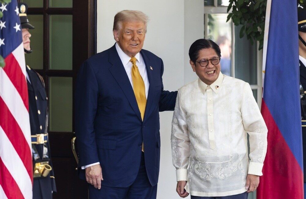 ABD Başkanı Donald Trump, ABD’nin eski Başkanı Barack Obama’yı vatana