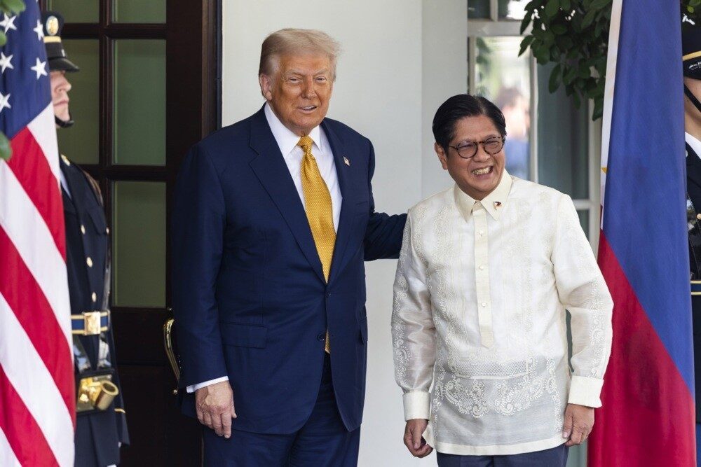 ABD Başkanı Donald Trump, ABD’nin eski Başkanı Barack Obama’yı vatana