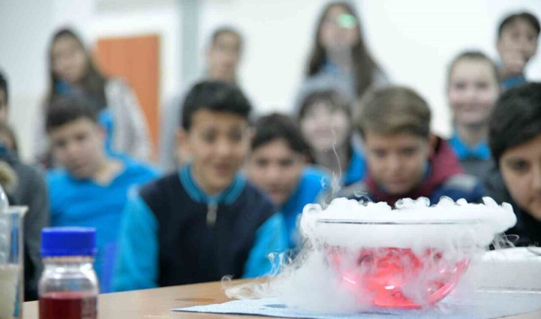 Tüpraş, “Enerjimiz Öğrencilere” diyerek bilimi sevdirmek ve gelişimlerine katkı sağlamak