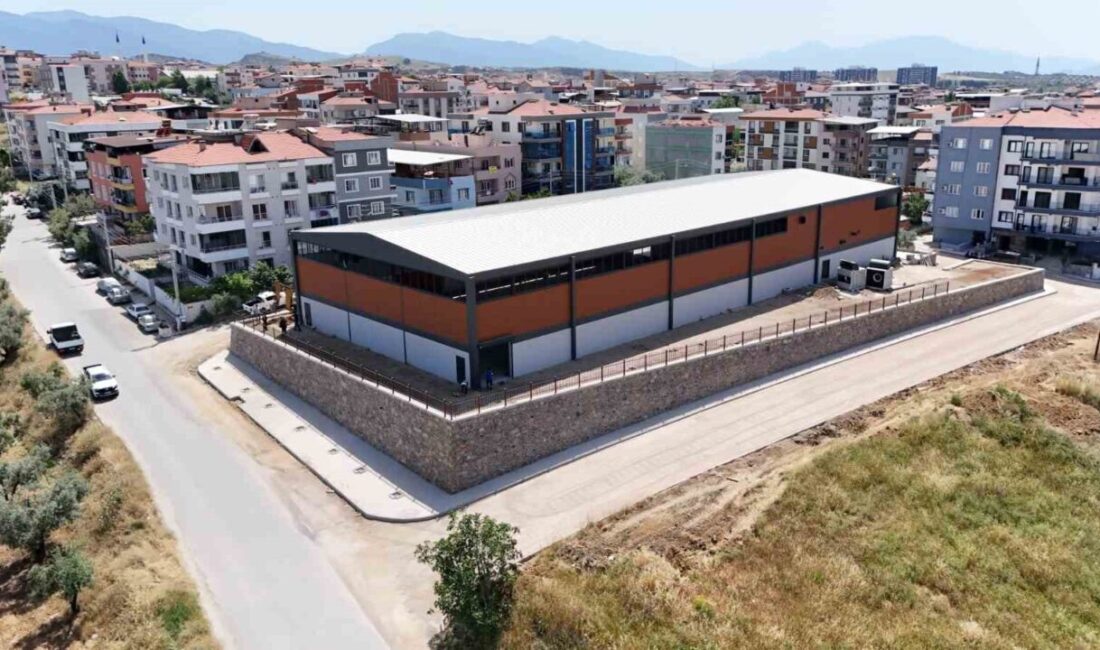 Turgutlu Belediyesi tarafından Selvilitepe Mahallesinde yapımı devam eden Mimar Ferdi