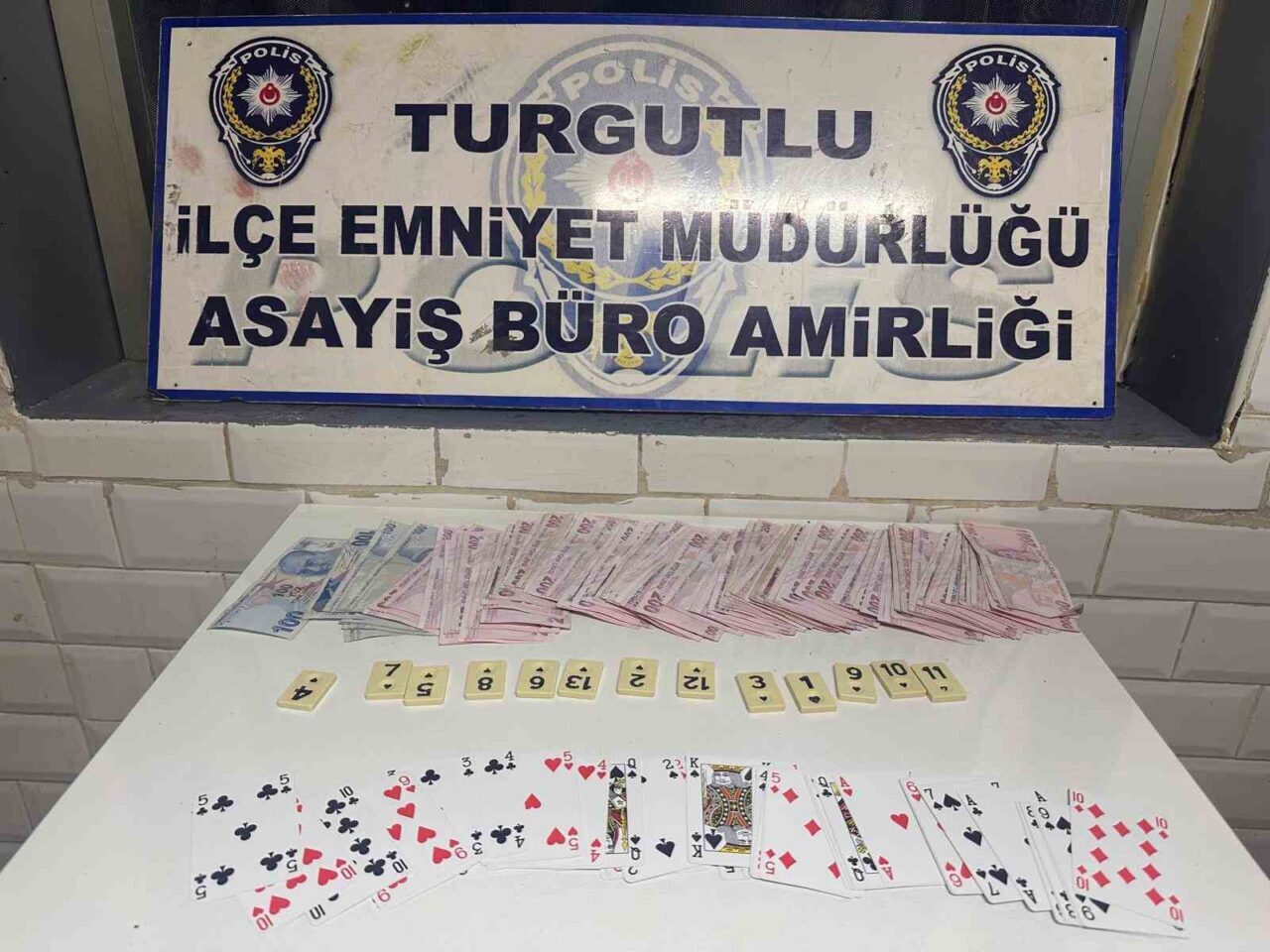 Manisa’nın Turgutlu ilçesinde yasa dışı bahis ve kumar faaliyetlerine yönelik