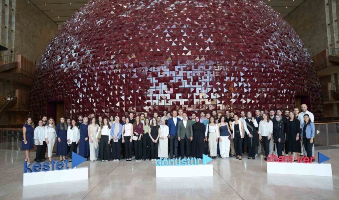 Geleceğin yeni liderlerine erken kariyer fırsatı sunan Türk Telekom, gençlerin