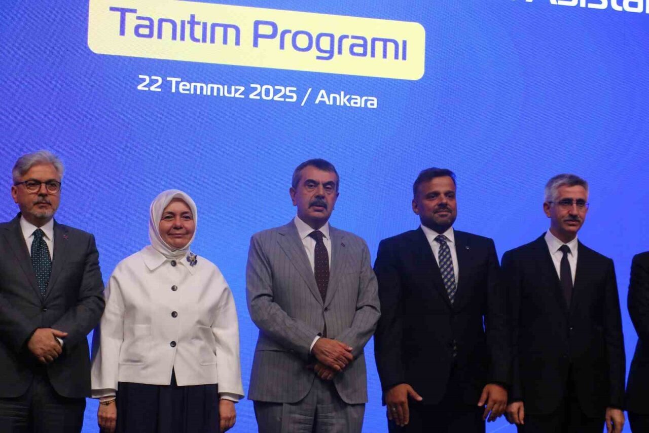 Turkcell Genel Müdürü Ali Taha Koç, “Kritik teknolojilerde tam bağımsızlığı