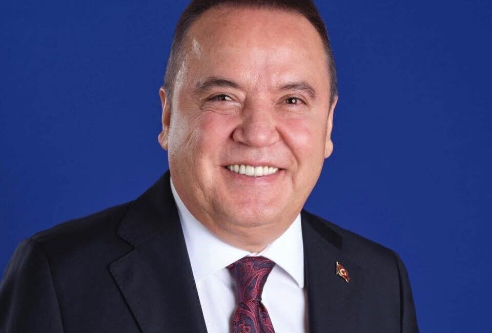 Antalya’da rüşvet soruşturması kapsamında tutuklanan ve görevinden uzaklaştırılan Büyükşehir Belediye