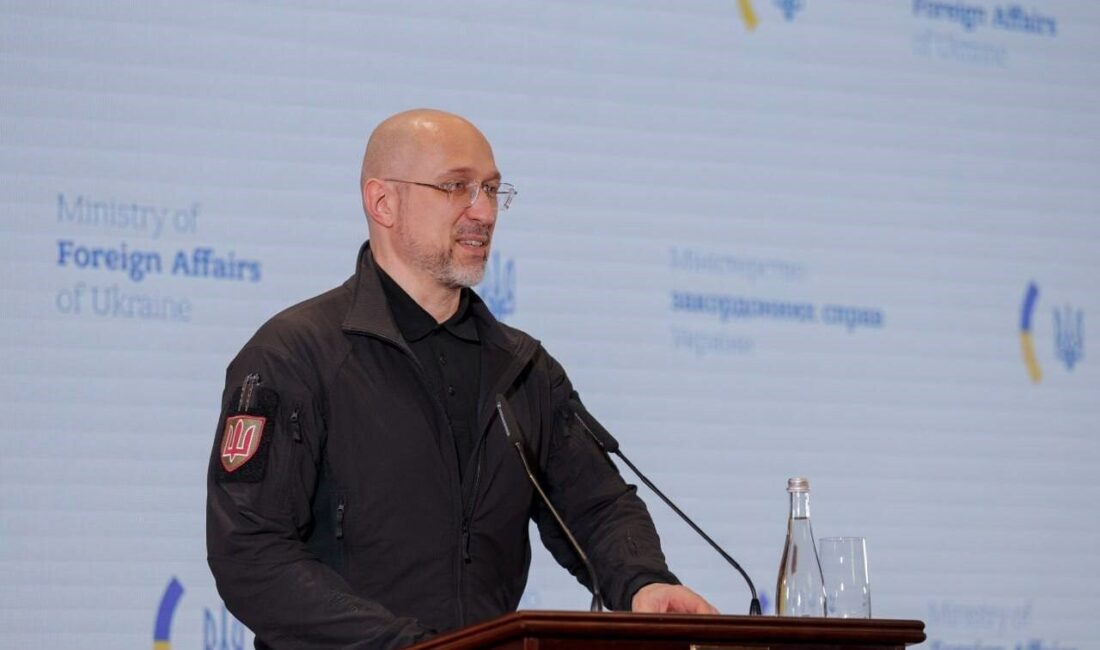 Ukrayna Savunma Bakanı Denis Şmihal, Ukraynalı diplomatlara yaptığı konuşmada, “Gelecek