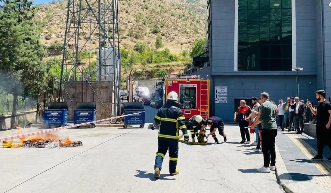 Şırnak’ın Uludere ilçesinde muhtemel acil durumlara karşı hazırlıklar sürüyor. Uludere