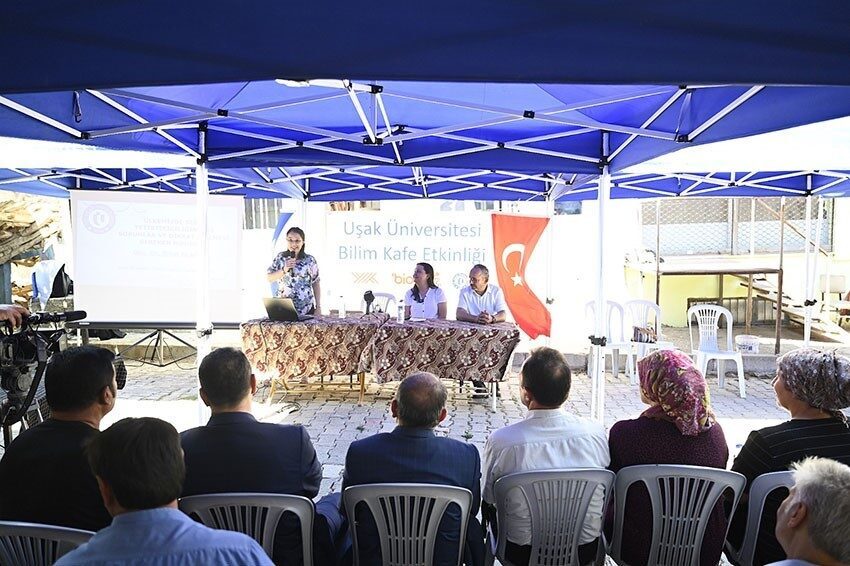 Uşak Üniversitesi tarafından düzenlenen “Bilim Kafe” etkinliklerinin bu haftaki durağı