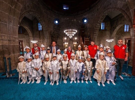 Erzurum Vakıflar Bölge Müdürlüğü, 2. Bayezid Vakfı’nın organizasyonuyla toplu sünnet