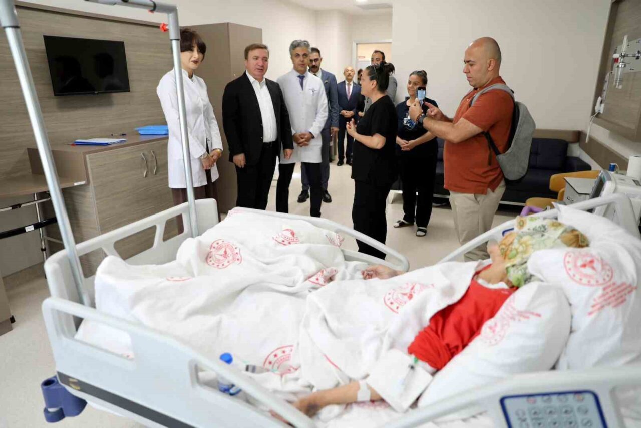 Erzincan Valisi Hamza Aydoğdu, Mengücek Gazi Eğitim ve Araştırma Hastanesi’nde