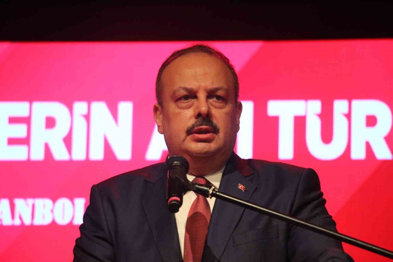 Aydın’da düzenlenen ’15 Temmuz Demokrasi ve Milli Birlik Günü’ programına