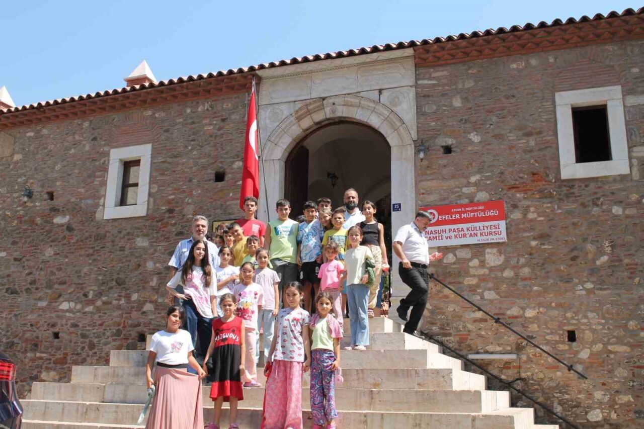 Aydın Valisi Yakup Canbolat, Nasuh Paşa Külliyesi’nde devam eden Yaz