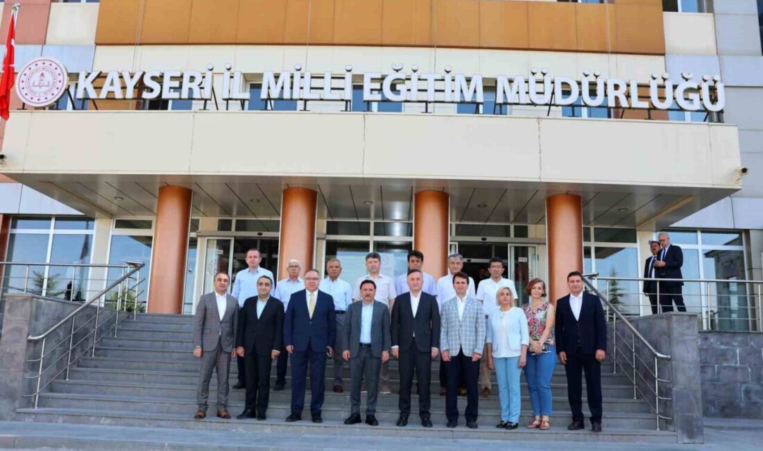 Kayseri Valisi Gökmen Çiçek, kurum ziyaretleri kapsamında İl Millî Eğitim
