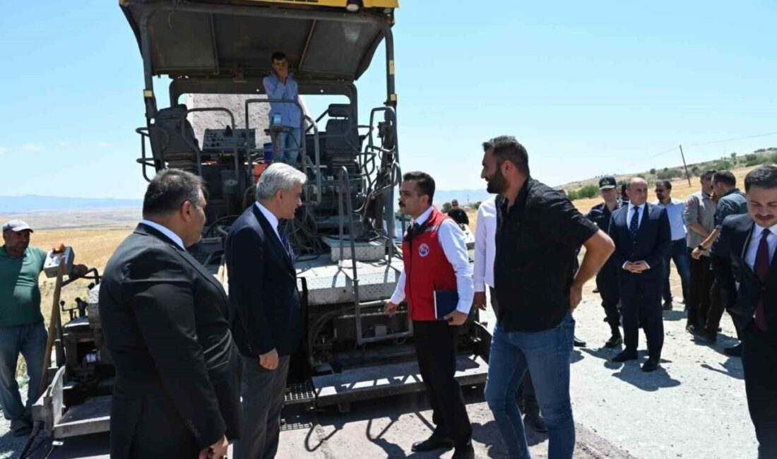 Kırıkkale Valisi Mehmet Makas, Delice ilçesinde şehit ailesini ziyaret etti,