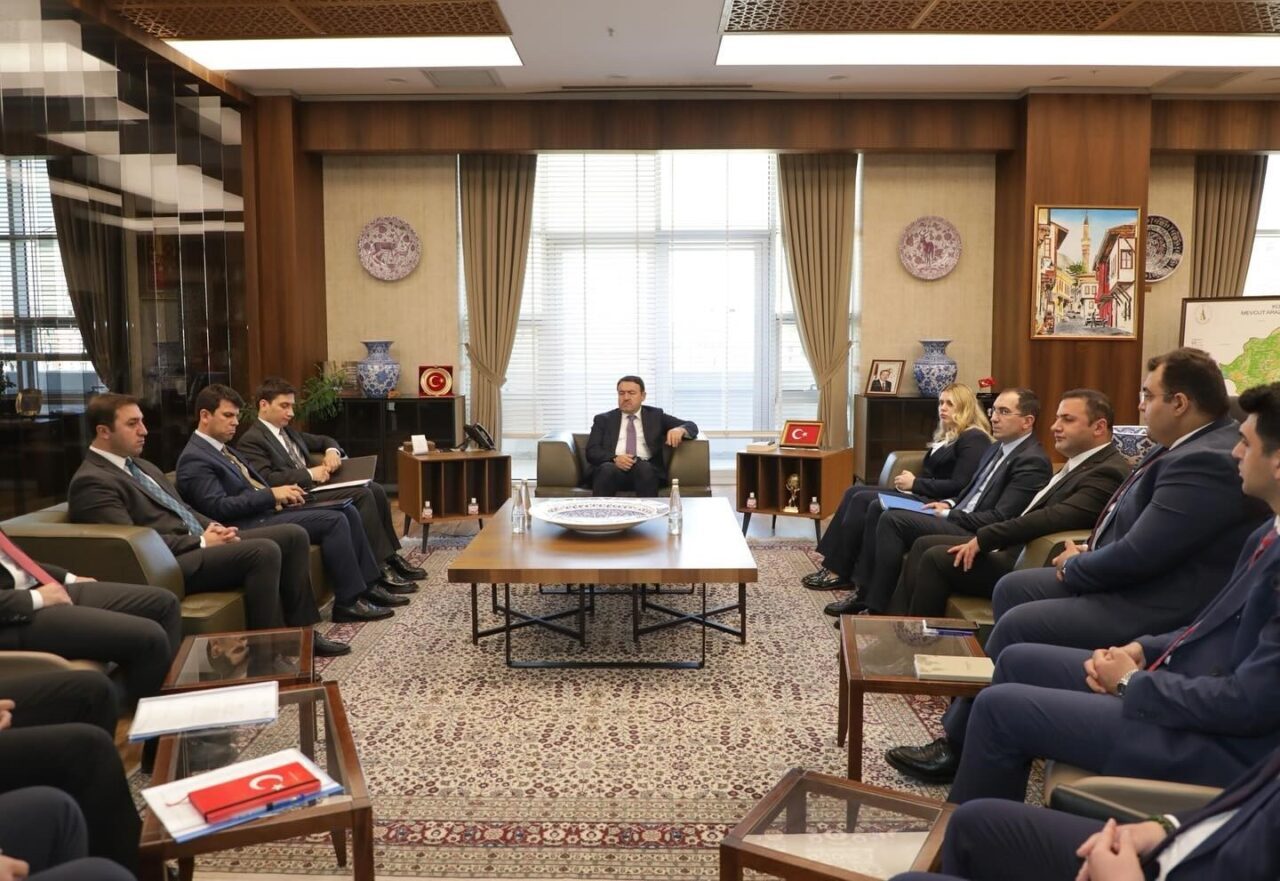 Kütahya Valisi Musa Işın, il genelinde yürütülen kamu hizmetlerinin değerlendirilmesi