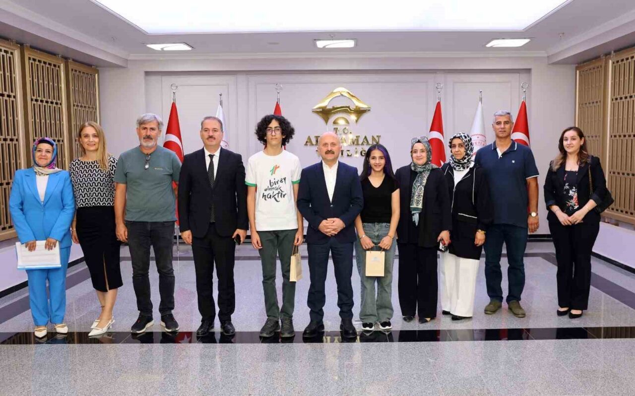 Adıyaman Valisi Osman Varol, geçtiğimiz hafta açıklanan Liselere Geçiş Sistemi