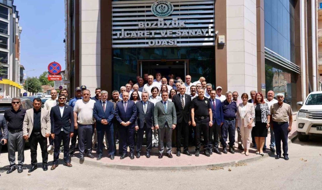 Bilecik Valisi Faik Oktay Sözer, mahalle ve köy muhtarlarının sorunlarını