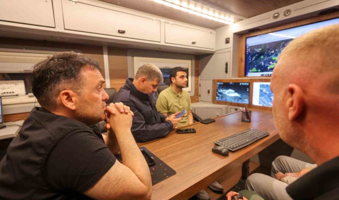 Sakarya’nın Geyve ilçesinde başlayan orman yangını Bilecik’in Osmaneli ilçesine ulaşan