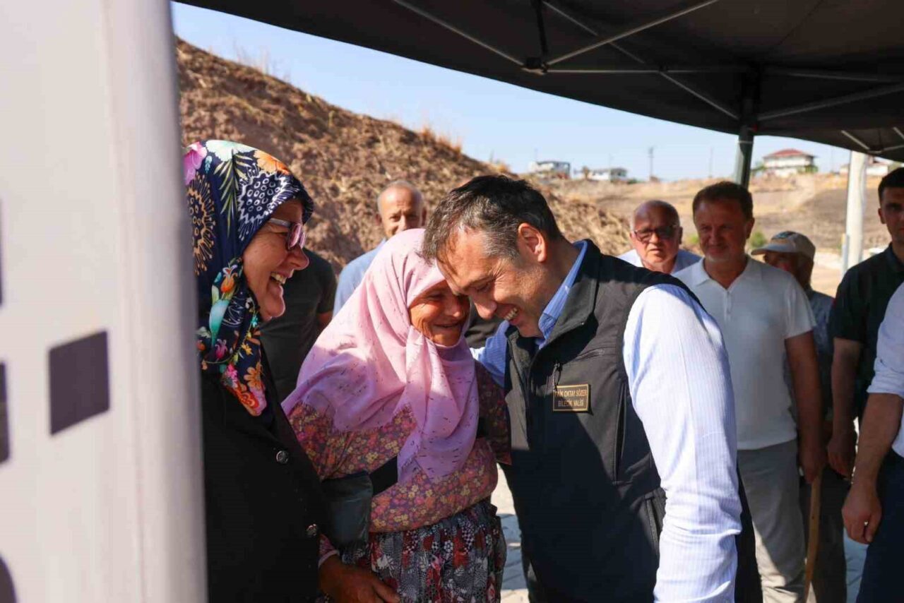 Bilecik Valisi Faik Oktay Sözer, geçtiğimiz günlerde yangından etkilenen Soğucakpınar