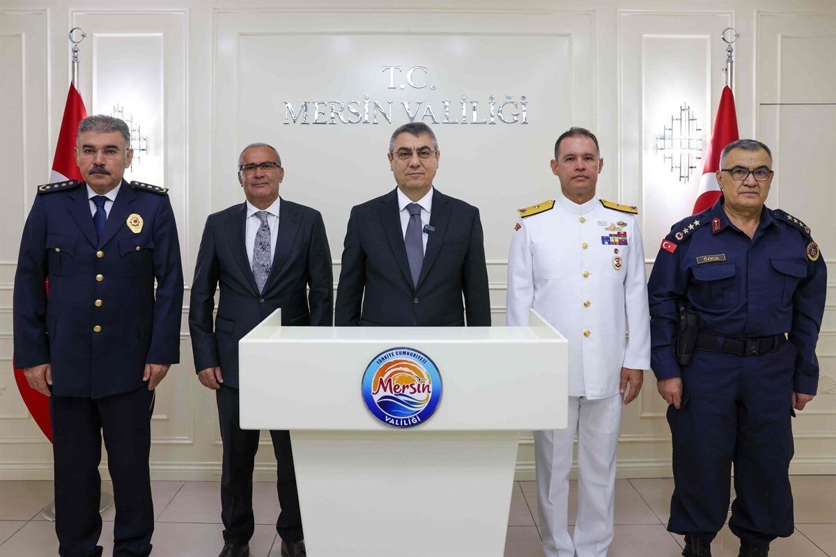Mersin Valisi Atilla Toros, Mersin’de hiçbir suçlunun izini kaybettirmesine müsaade