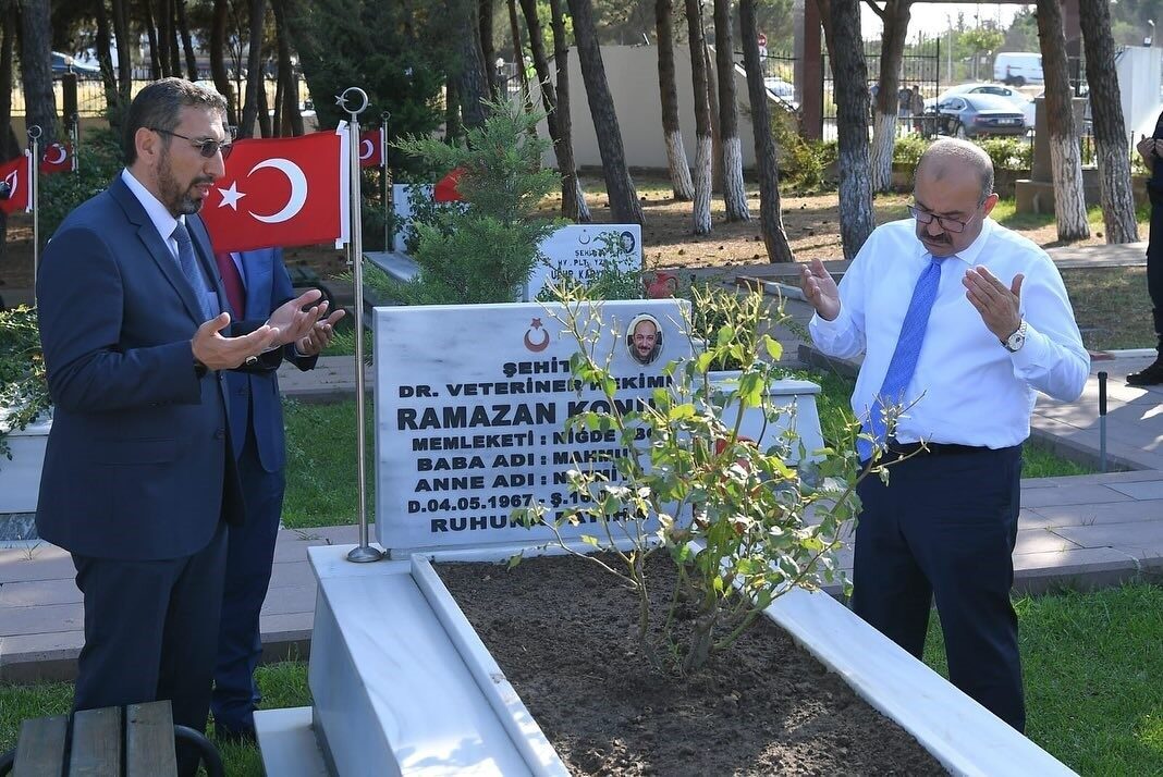 Balıkesir Valisi İsmail Ustaoğlu, 15 Temmuz darbe girişiminde şehit düşen