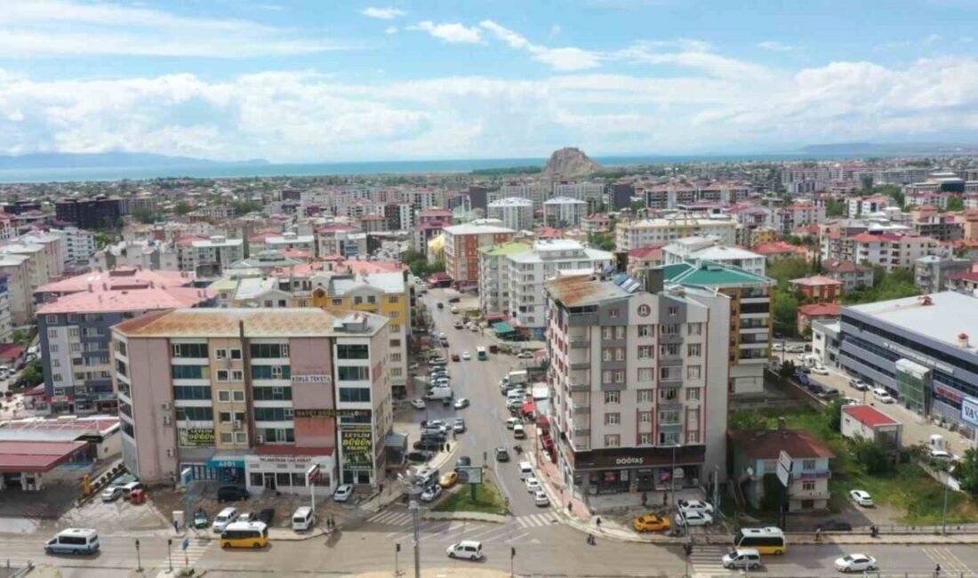 Van Büyükşehir Belediyesi, Terzioğlu Caddesi’nde kapsamlı bir yenileme çalışması başlatıyor.