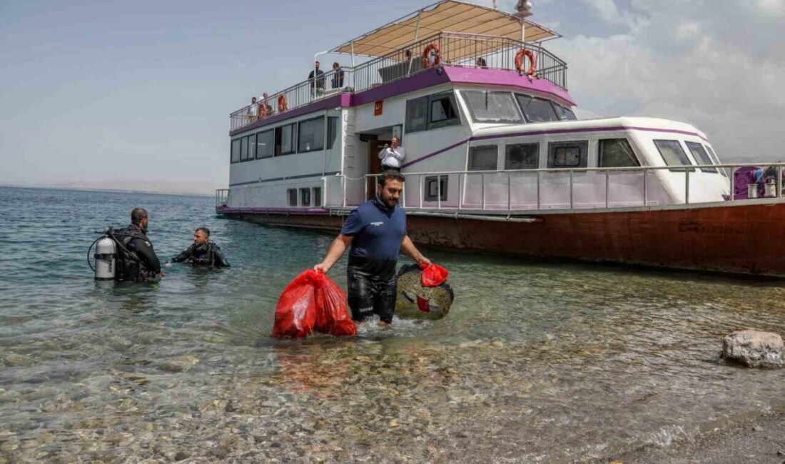 Van Büyükşehir Belediyesi tarafından Van Gölü’nün dibinde yürütülen çalışmalar sonucundan