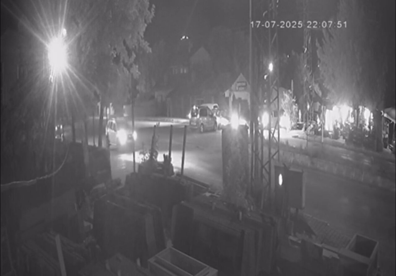 Van’ın İpekyolu ilçesinde üç aracın karıştığı ve 5 kişinin yaralandığı