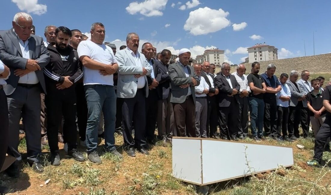 Van’ın İpekyolu ilçesinde uğradığı silahlı saldırıda hayatını kaybeden Onur Karael,