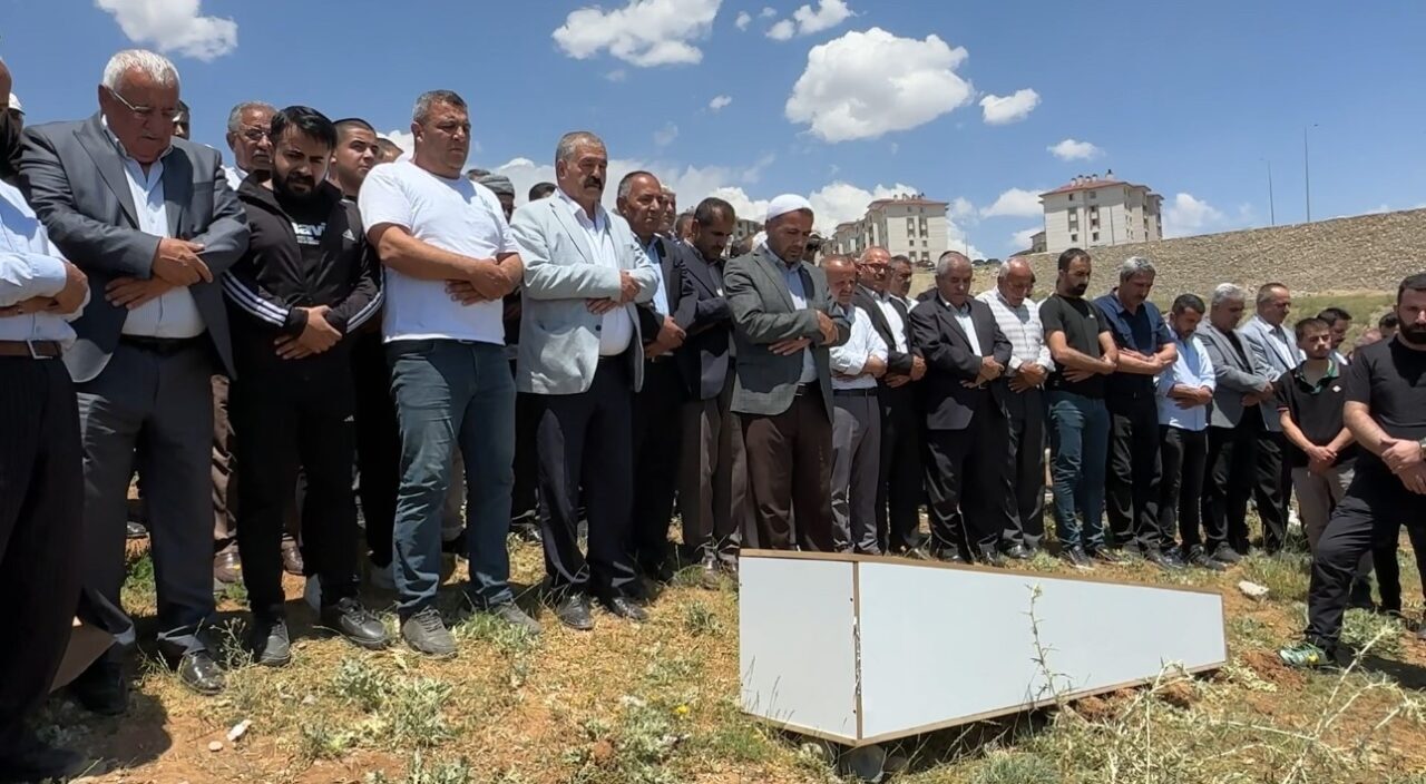 Van’ın İpekyolu ilçesinde uğradığı silahlı saldırıda hayatını kaybeden Onur Karael,