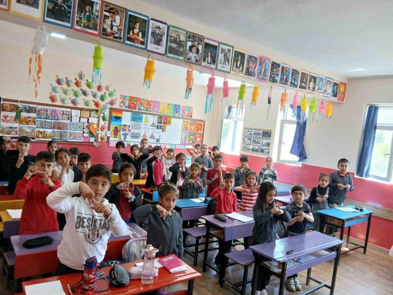 Milli Eğitim Bakanı Yusuf Tekin’in tanıttığı “Maarifin Yüz Akı” adlı