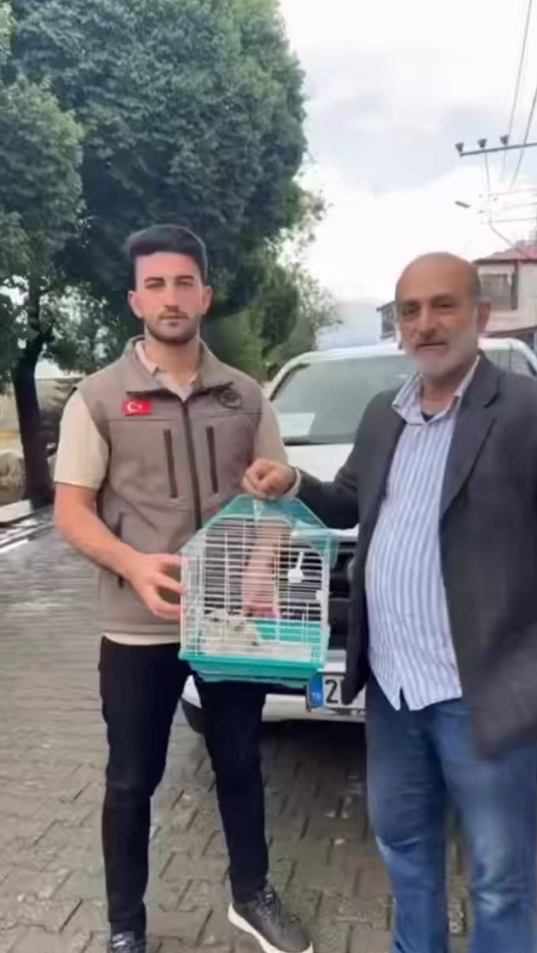 Iğdır’da duyarlı vatandaşlar tarafından bulunan iki kerkenez yavrusu ile Hudut