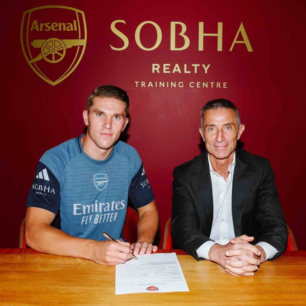 İngiltere Premier Lig ekiplerinden Arsenal, Sporting’in İsveçli golcüsü Viktor Gyökeres’i