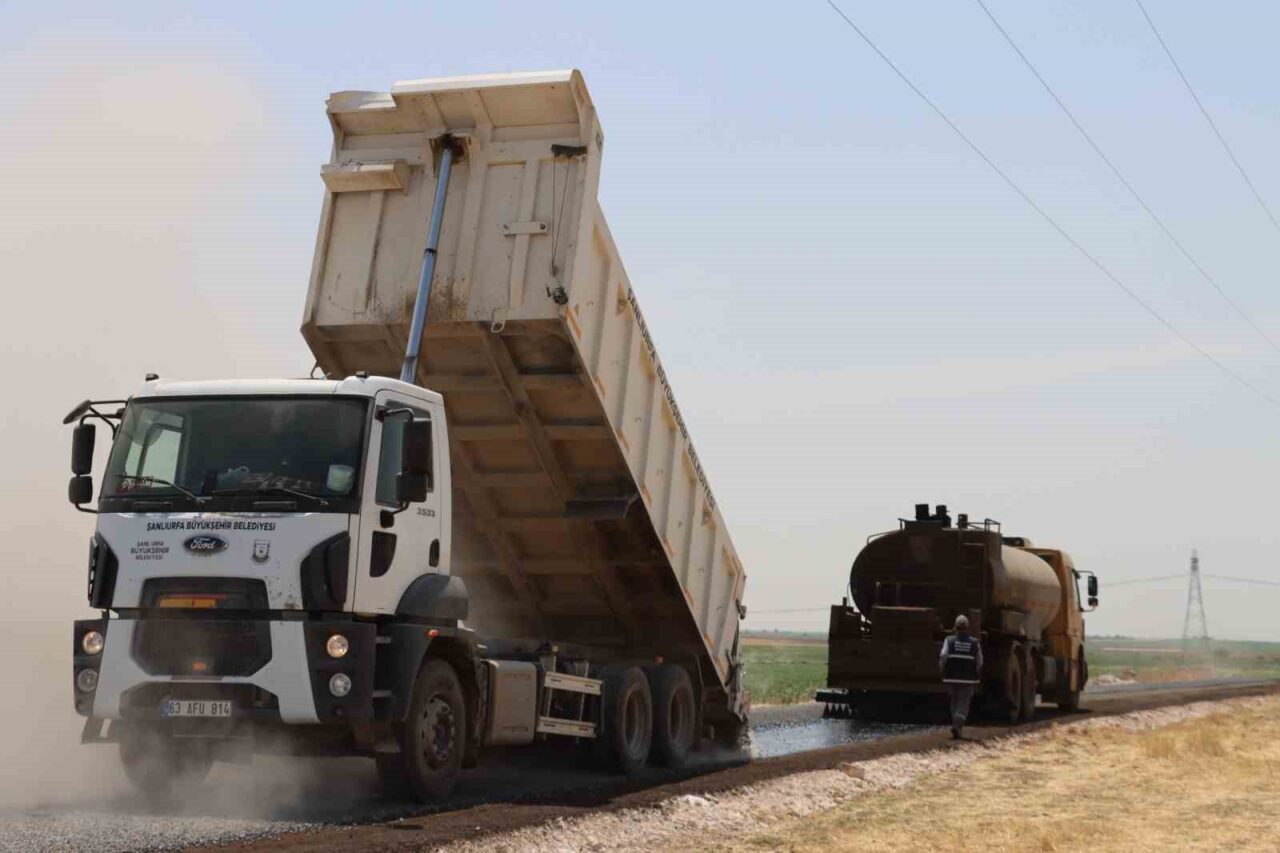 Şanlıurfa Büyükşehir Belediyesi 13 ilçenin tümünde vatandaşların talepleri doğrultusunda çalışmalarına